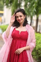 Malavika Nair New Pictures